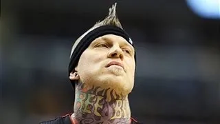 The Birdman continues hot shooting streak!