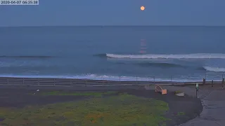 Sharp Park Beach Pacifica, CA Moonset Timelapse April 7, 2020