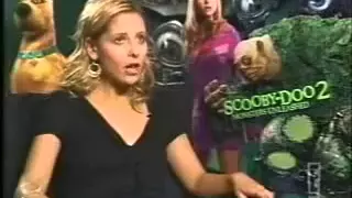 Sarah michelle Gellar (premiere of scooby doo 2 monsters unleashed)