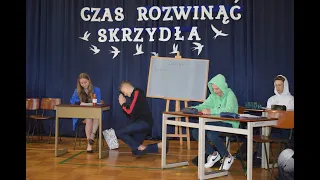 Skecz na zakończenie roku szkolnego klasa 8