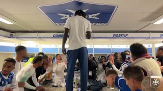 La célébration dans le vestiaire après la victoire face à l'ASSE ! 🕺