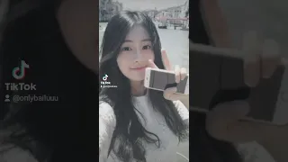 [Tiktok] Bạch Lộc không chỉ xinh mà còn biết tấu hề :))