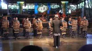Saung Angklung Udjo Angklung Orchestra - Can't Take My Eyes Off of You