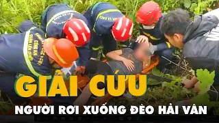 Cảnh sát thả dây cứu người rơi xuống vực ở đèo Hải Vân