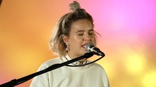 Anne-Marie Performs 'Alarm' Acoustic