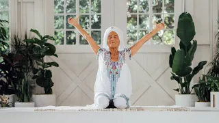 Activate your Solar Plexus Chakra with Gurmukh Kaur Khalsa's Kundalini Yoga Sequence