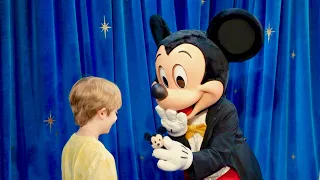 Meeting Mickey Mouse - Mickey wants to PLAY & FIRST HUG in over 2 years - Sony a7iv