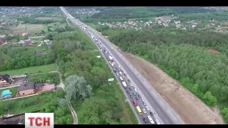 Поліція Київської області задіює безпілотники, щоб моніторити ситуацію на дорогах