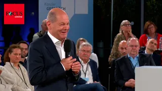 Nach Bürger-Frage lacht Scholz plötzlich - Szene sorgt für Wirbel