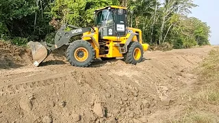 BOTA DENTRO  OU LEVANTAMENTO COM PÁ CARREGADEIRA JCB 426ZX EM TRAVESSÃO DE LINHA