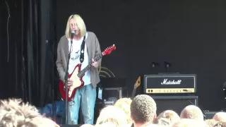 Nirvana tribute band Nervana - Smells Like Teen Spirit - Mathew Street Festival Liverpool 2010
