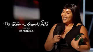 Paloma Elsesser wins the Model of the Year Award | The Fashion Awards 2023