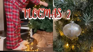 VLOGMAS 2 | Наряжаем елку 🎄