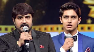 Father-son duo Roshann & Srikanth shared a proud moment as they received their awards on same stage