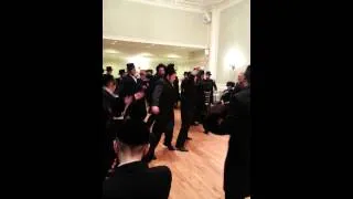 Yiden dance with chesky levy and motty miller