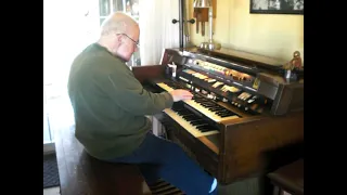 Mike Reed plays "I started a Joke" on his Hammond Organ