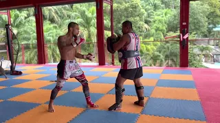 Pad Work / Thailand With Trainer Gae - One Of The Best Muay Thai Coaches In The World 🌎