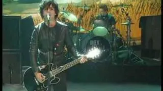 Green Day - Wake Me Up When September Ends [Live @ Wetten Dass, German TV 2005]