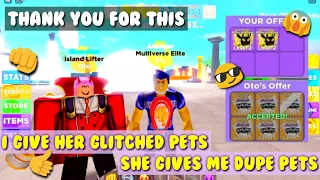 Im a Glitcher and Shes a Duper | Muscle Legends | Roblox