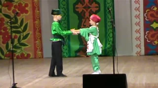 Татарский танец "Тюбитейка"