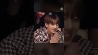 토끼인 것을 들켜버린 정국 | 수줍 | BTS JK | 🐰