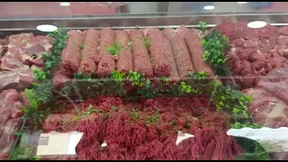 como realizar un surtido de carne en una nevera exhibidora!! carnicería