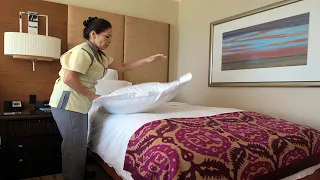 housekeeper didn't know there was a camera this is what she did