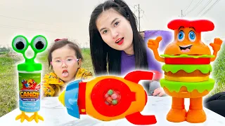 Changcady review các loại kẹo thú vị, kẹo mút chấm bột chua, kẹo hamburger, kẹo hình tên lửa