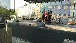 Słowa i muzyka Jurand Kowalski. Wykonanie Jurand i Marta Babiarczyk.