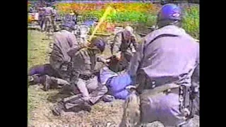 NYS Troopers subdue Native American tax protester in 1997 near Syracuse