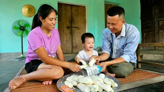 Cassava - Taste of the Earth. Harvest and sell, colorful Cassava Cakes from Natural Leaves