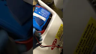 Battery powered sweeper how to connect machine after charging