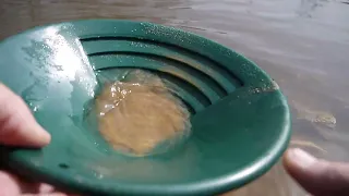 PАЗВЕДКА НА МАЛЕНЬКОЙ РЕЧКЕ.ВОДА СОШЛА.ИЩЕМ БЛАГОРОДИЕ И ШЛИХ ХОРОШИЙ.