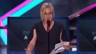 Patricia Arquette Wins Best Supporting Actress - 2015 Critics' Choice Movie Awards | A&E