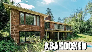 ABANDONED Retro 1970's Multi Million Dollar Bungalow (Mini Explores Ep.3)