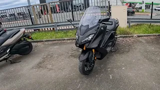 Tmax 560 vraiment le meilleur maxi-scooter ?