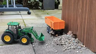 Siku Control 1/32 // John Deere with front loader and tipper - having a little bit of fun! 😻🤘😻