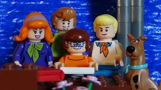 Scooby-Doo, Where Are You! Theme Song (in LEGO)