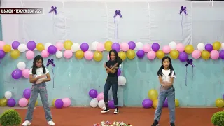 Group Dance  Class   IV Girls