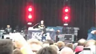 Dizzee Rascal supporting RHCP @ Knebworth