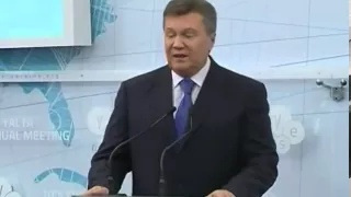 Виктор Янукович: Украина находится между двумя монст...