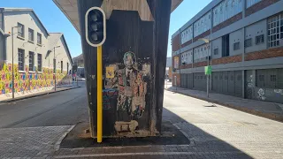 Walking in Johannesburg (South-Africa)