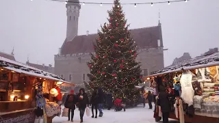 Snowy walk in Tallinn *  Old town * Christmas market *