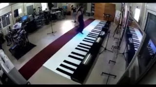 Monster Piano in Italy