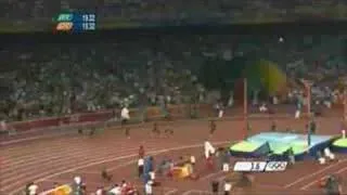 Usain Bolt 200m 19,30 VIDEO