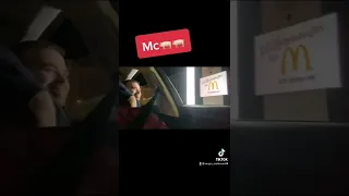 Comanda la McDonald’s