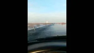 Дорога Петропавловск -Соколовка. Около поворота на с. Пресновка. Озеро Соленое вышло из берегов.