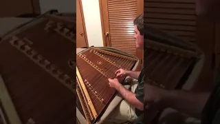 Saltério, o instrumento musical citado pela bíblia.