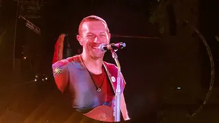 Yellow by #Coldplay at #MusicOfTheSpheres live in Manila, Philippines #ColdplayManila #ColdplayLive