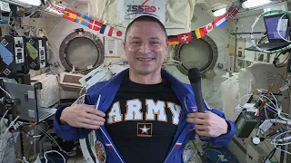 Space Station Crew Member Swears in Army Recruits